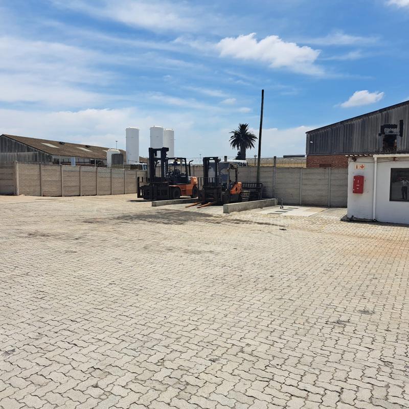 To Let commercial Property for Rent in Deal Party Eastern Cape